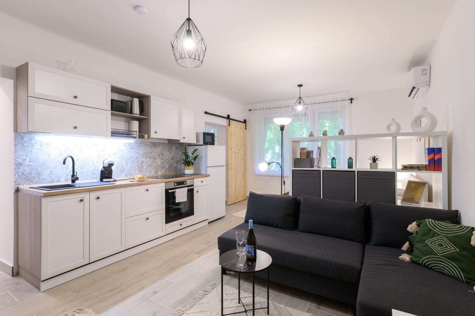 Zentrea Apartman Eger Exterior photo
